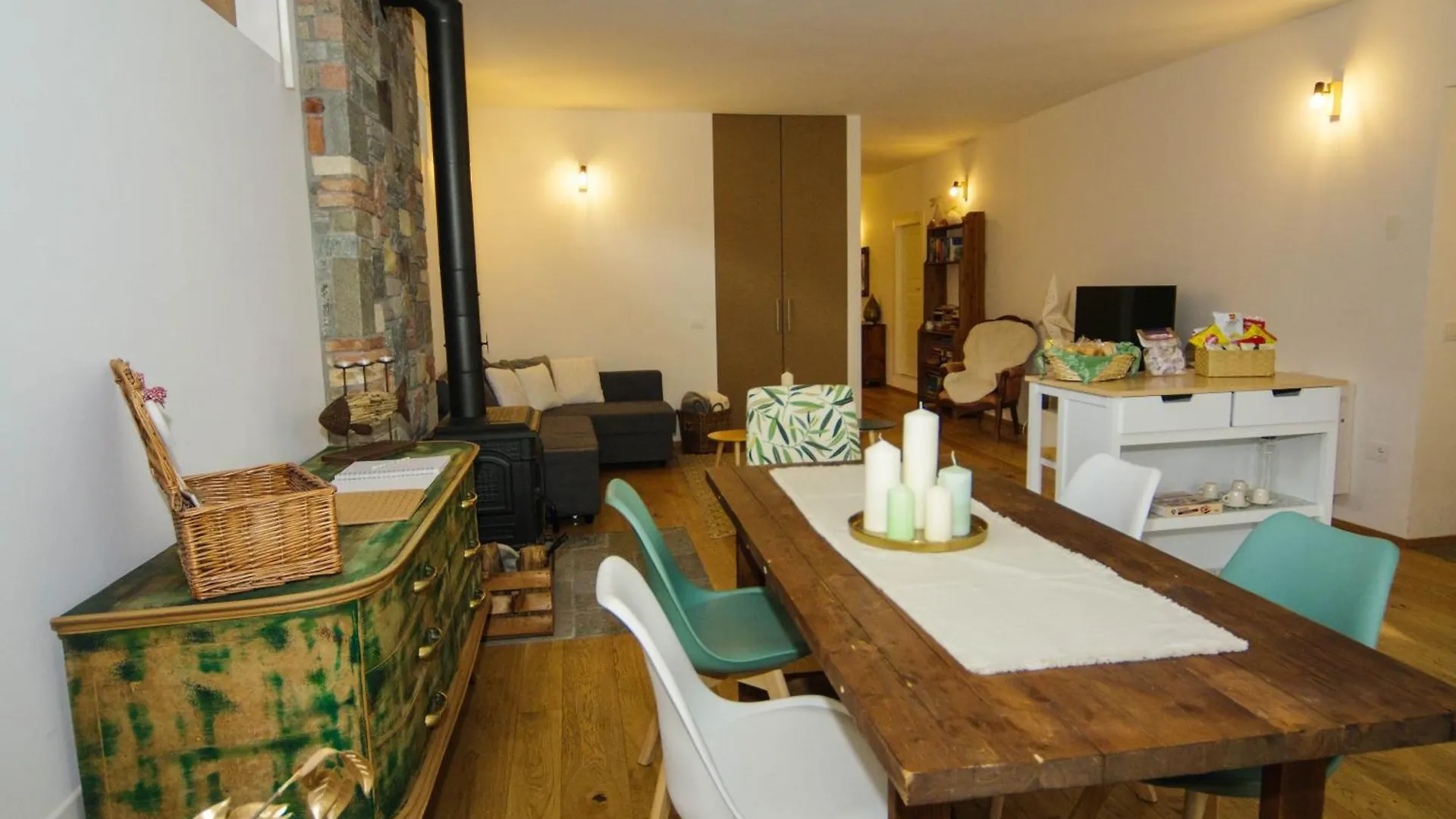 Casa Noa, Appartamento Con Giardino Privato Gemonio 0*,  Italy