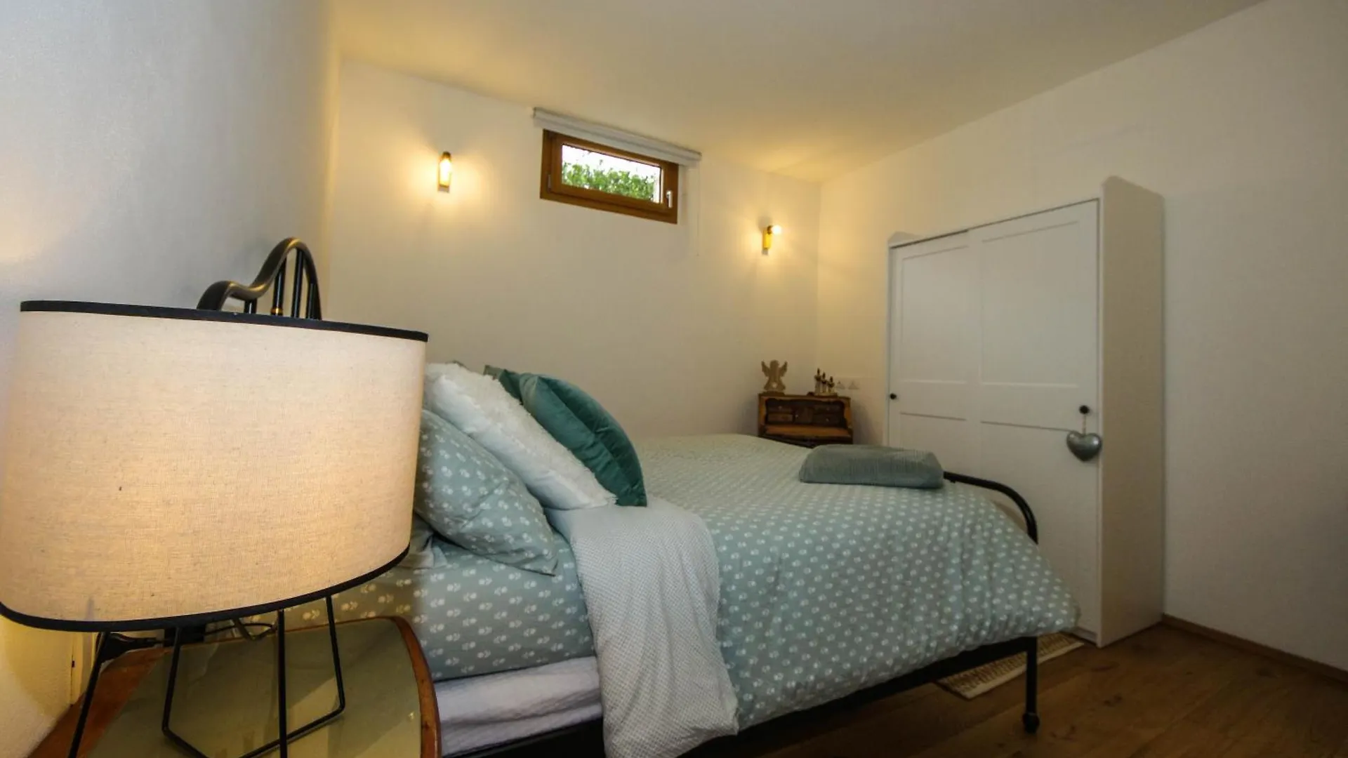 Casa Noa, Appartamento Con Giardino Privato Gemonio Italy