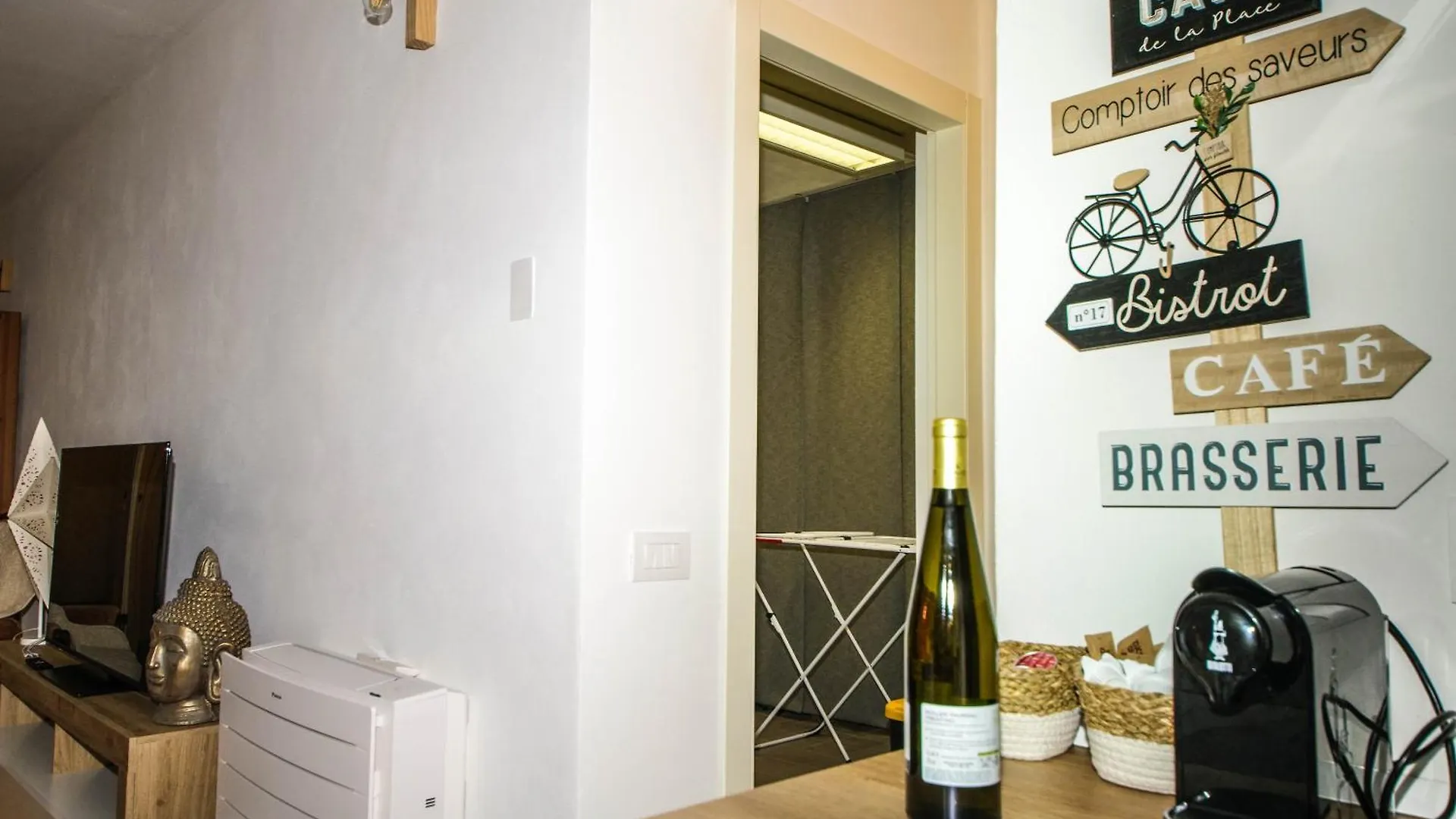 Apartment Casa Noa, Appartamento Con Giardino Privato Gemonio Italy